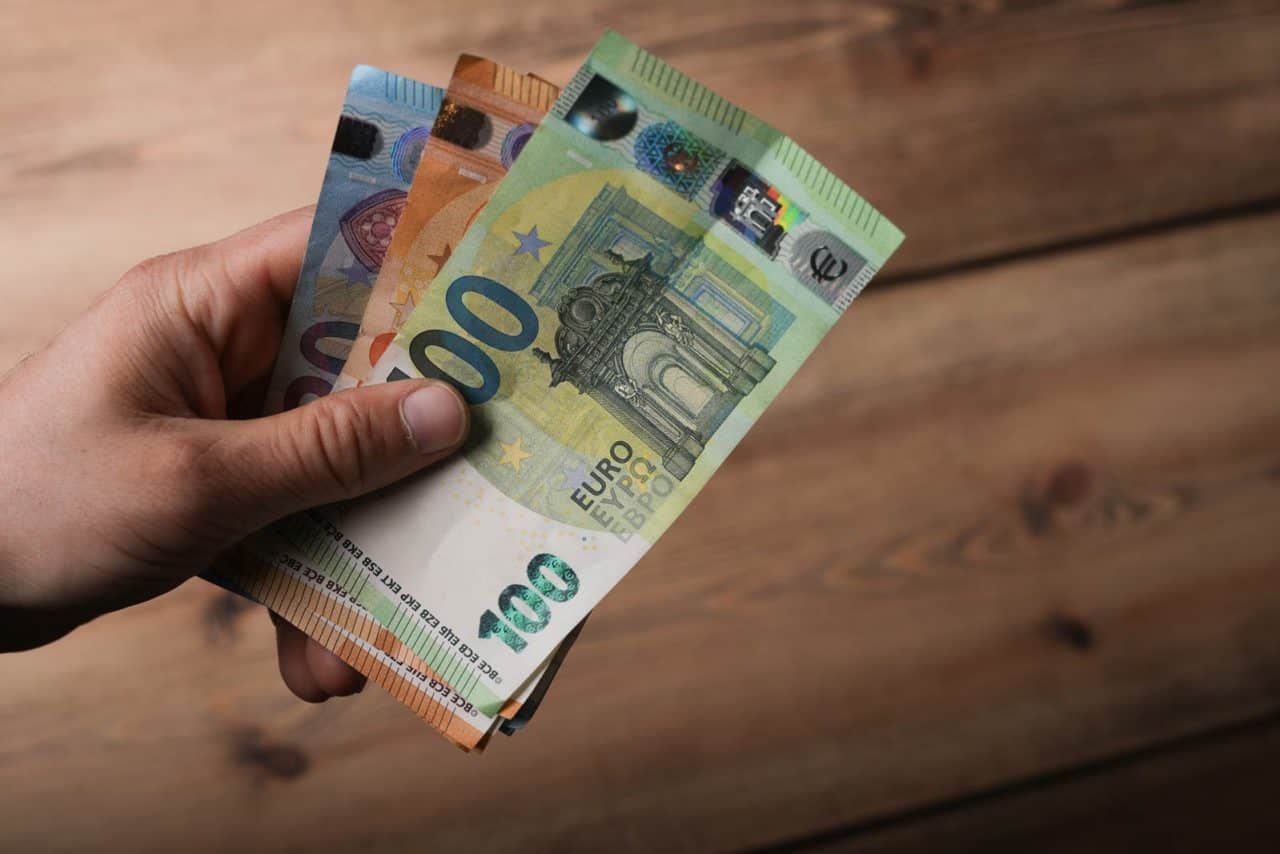 Krediti za zaposlene na određeno Erste business.hr